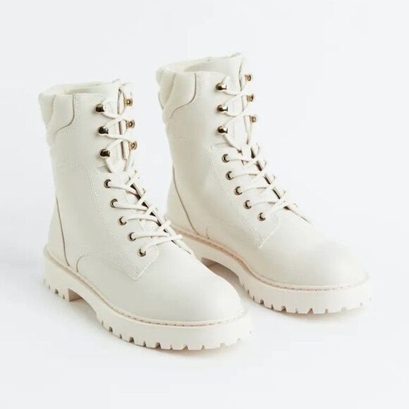 NWT Women’s Off White Lace-Up Combat Boots 7 H&M - Picture 1 of 6